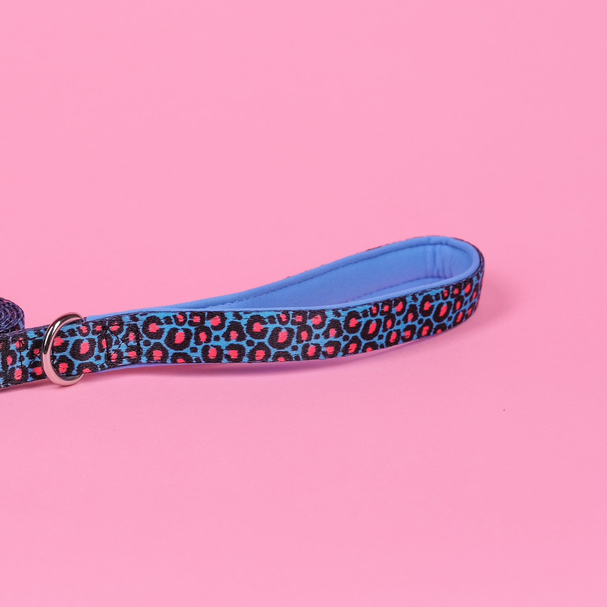 leopard print dog lead with neoprene padded handle