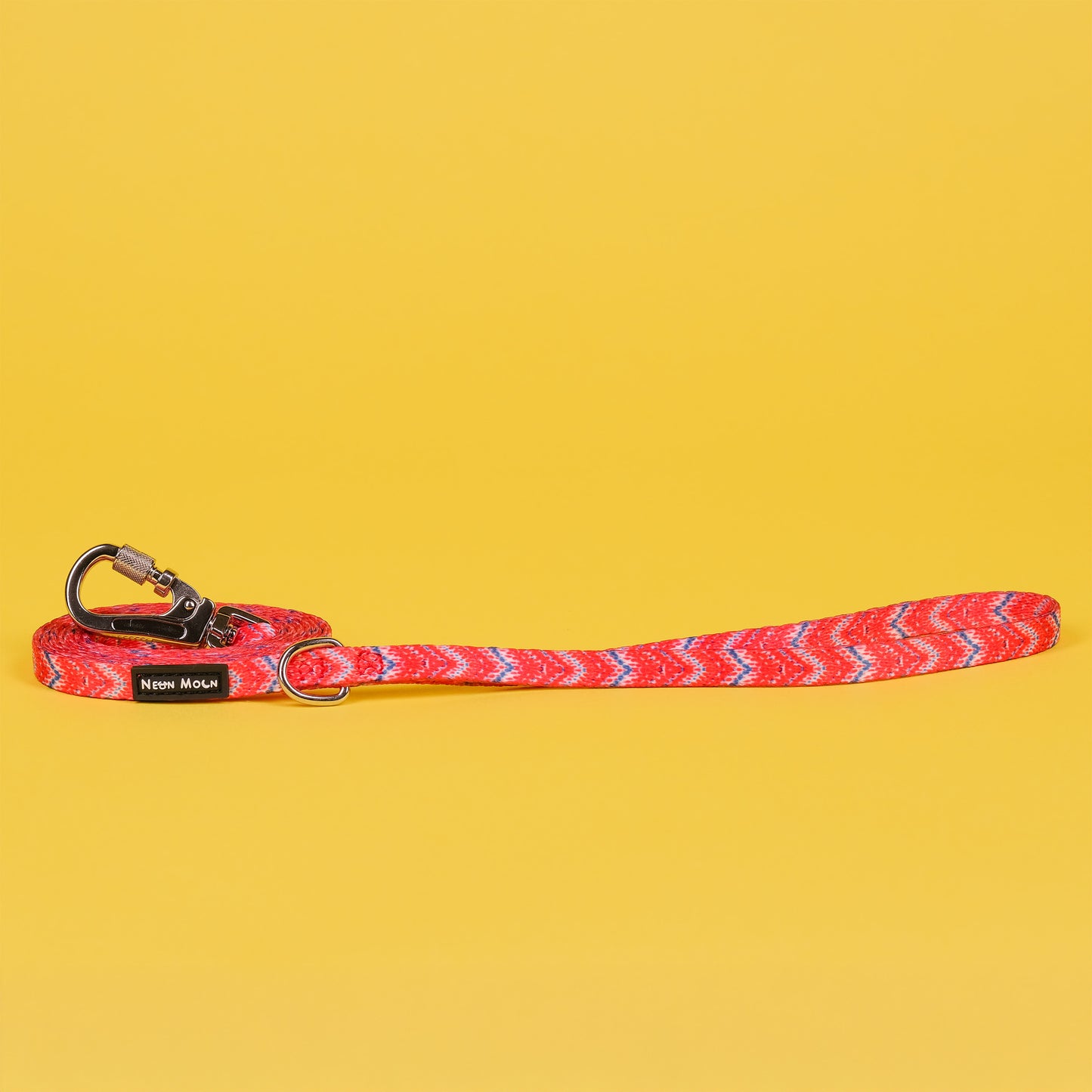 Tod dog lead with red and blue chevron pattern extra small with no padded handle