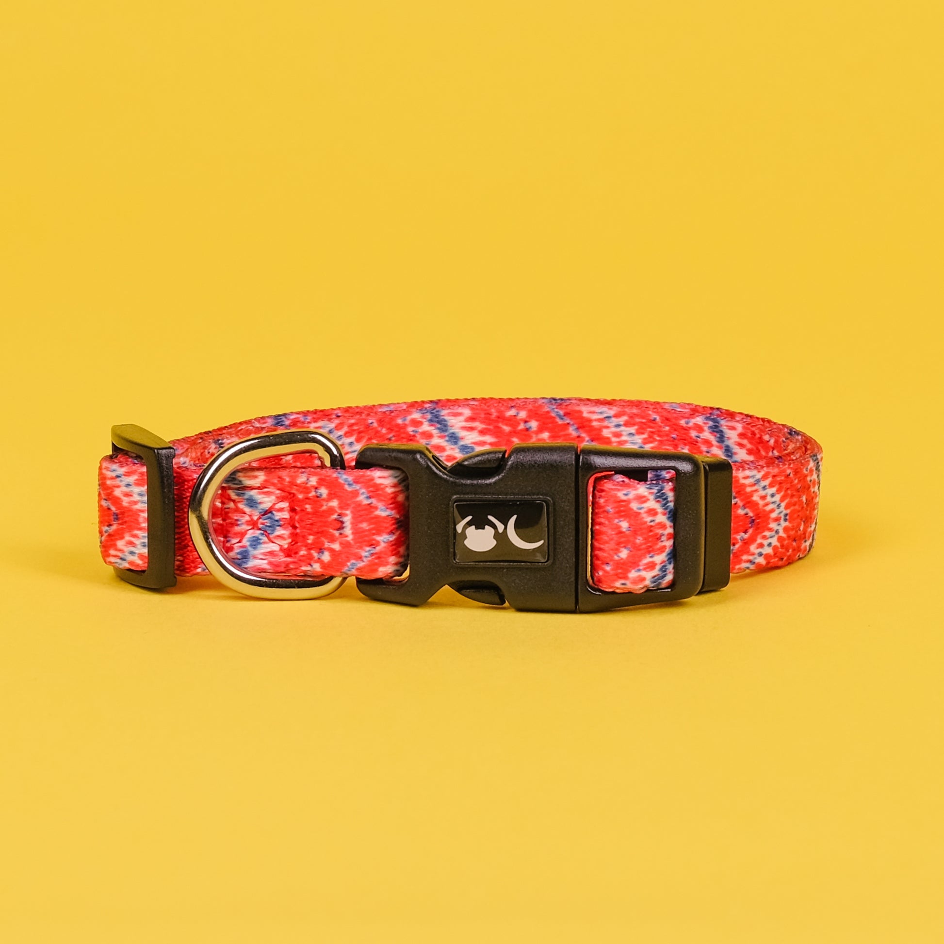 red chevron dog collar for medium dogs